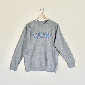 Coin Varsity Letter Graphic Gray Crewneck Sweatshirt Adult size Large